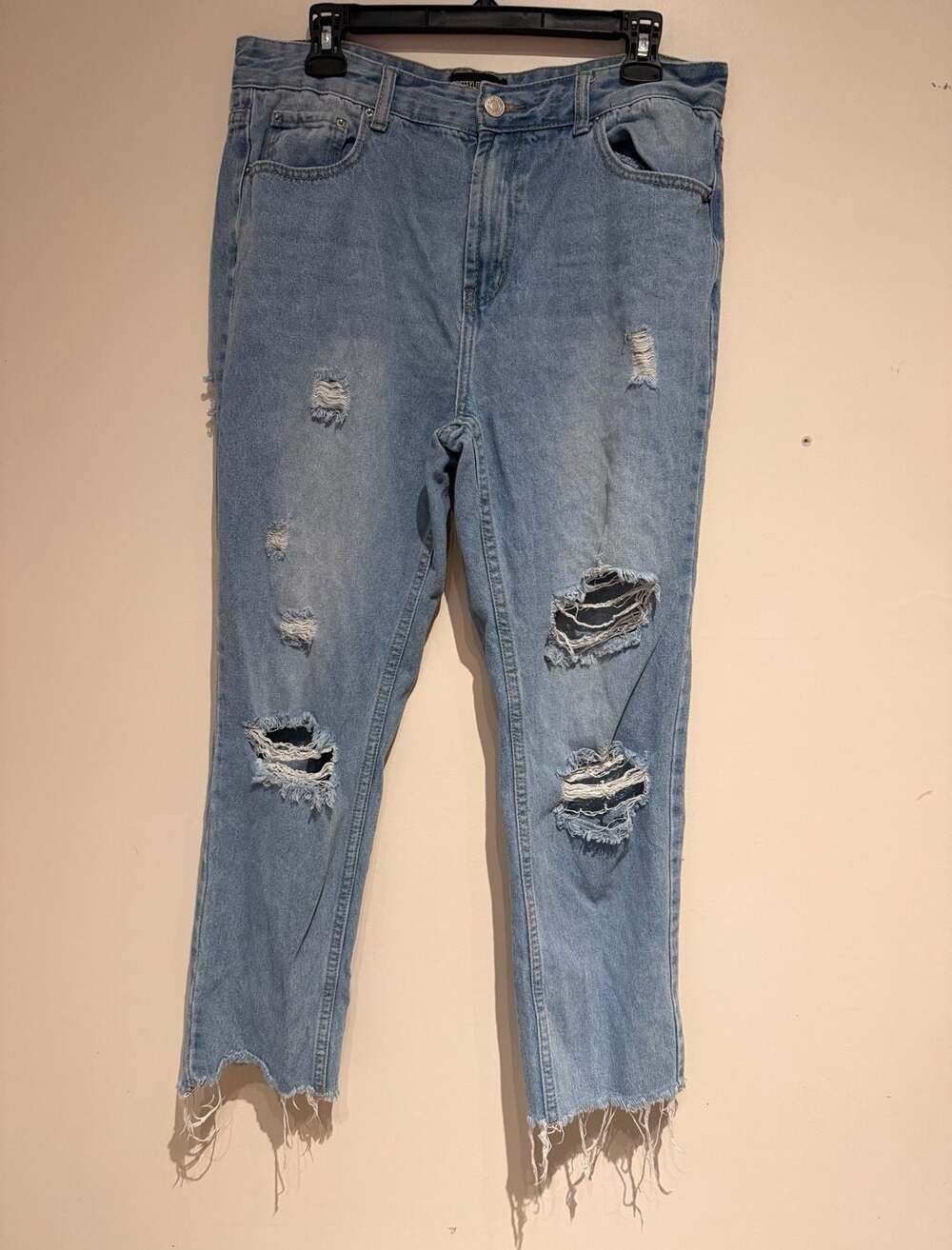 PrettyLittleThing Women's Light Wash Distressed Straight Leg Jeans UK Size 14